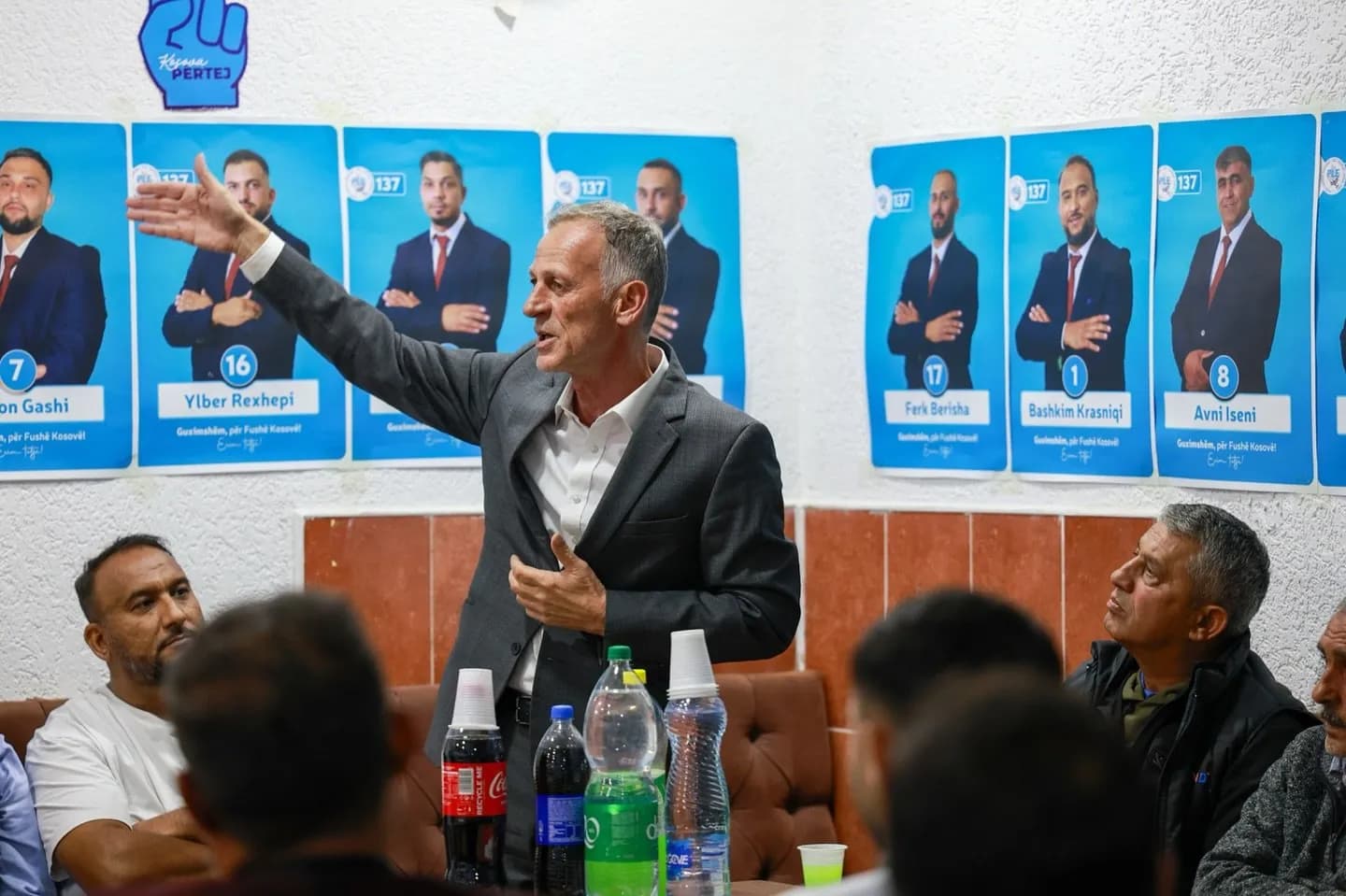 Besnik Osmani mban tubime në lagjet 28 dhe 29 të Fushë-Kosovës: Me bashkëpunim do arrijmë ta çojmë përpara zhvillimin e komunitetit tonë