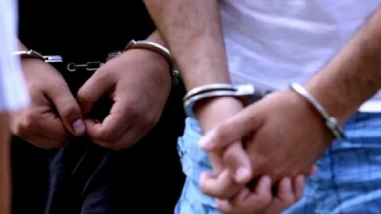 Dëm prej 9 mijë eurosh nga dy vjedhje në Pejë, policia kap me sukses të dyshuarit