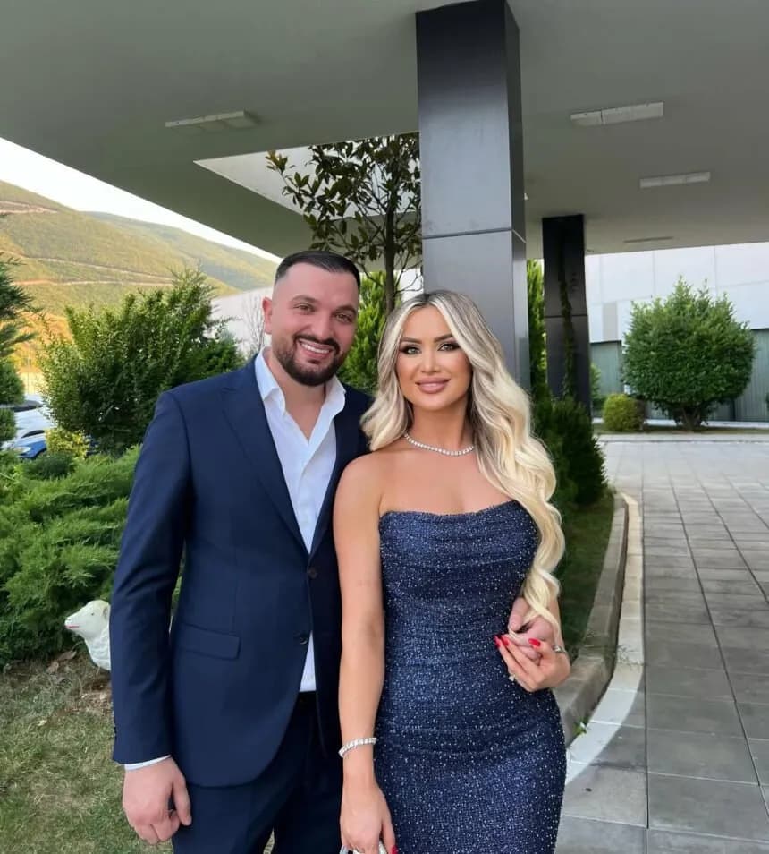Engjëllusha nis jetesën në Zvicër, ndan foto krah Mërgimit
