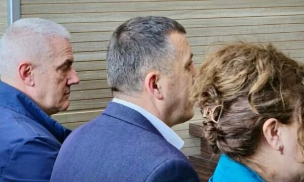 Gjykata lëshoi urdhëresë për sjellje me detyrim ndaj Sveçlës, Pacolli-Dalipit dhe Zybës