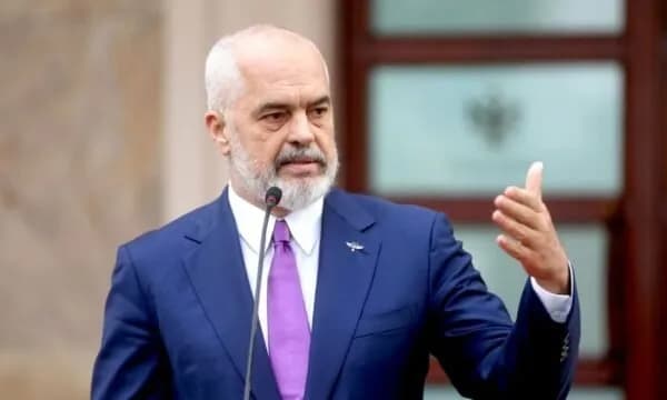 Gjyqi ndaj ish-krerëve të UÇK-së, Rama: Dëshmitarët në Hagë duken si aktorë të epokës së Millosheviçit