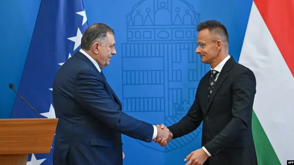 Hungaria injoron vendimet në Bosnje, Kryediplomati i drejtohet Dodikut si president