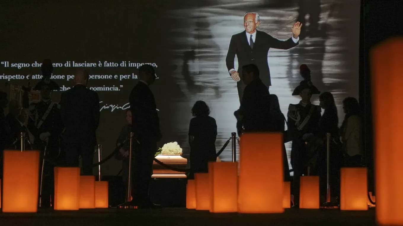 I jepet lamtumira e fundit ikonës së modës, Giorgio Armani