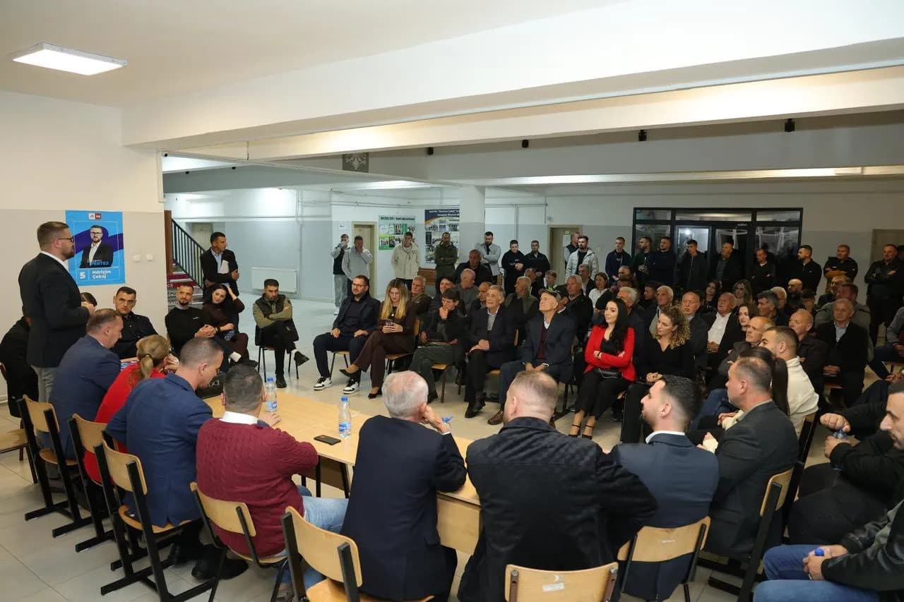 Irzniqi konfirmon mbështetjen e palëkundur për Jeton Mushkolajn: Ky fshat do ta ndjejë dorën e qeverisjes së mirë me udhëheqjen e LDK-së