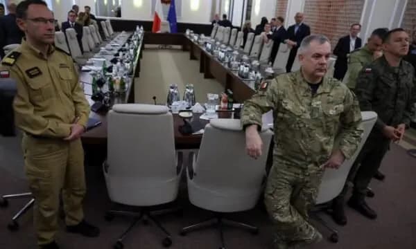 Kryeministri i Polonisë: Pati një numër të madh dronësh rusë, jam në komunikim me NATO-n dhe aleatët