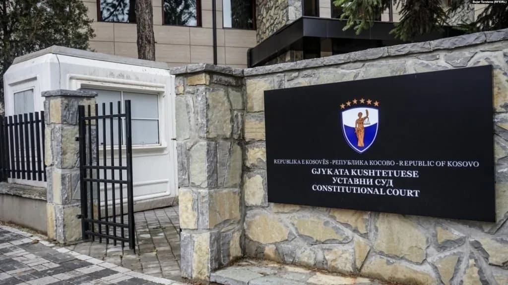 “Ku është shkelja?”, Juristi Alban Krasniqi sqaron njoftimin e Gjykatës Kushtetuese për Kuvendin
