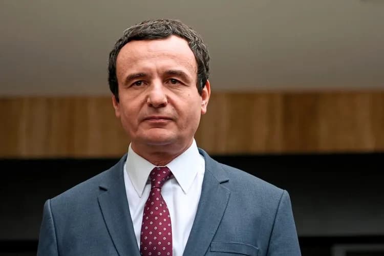 “Me agimin e ditës, Albin Kurti do të jetë i vdekur”, shfaqen grafite me përmbajtje kanosese me jetë për Kurti në veri të Mitrovicës