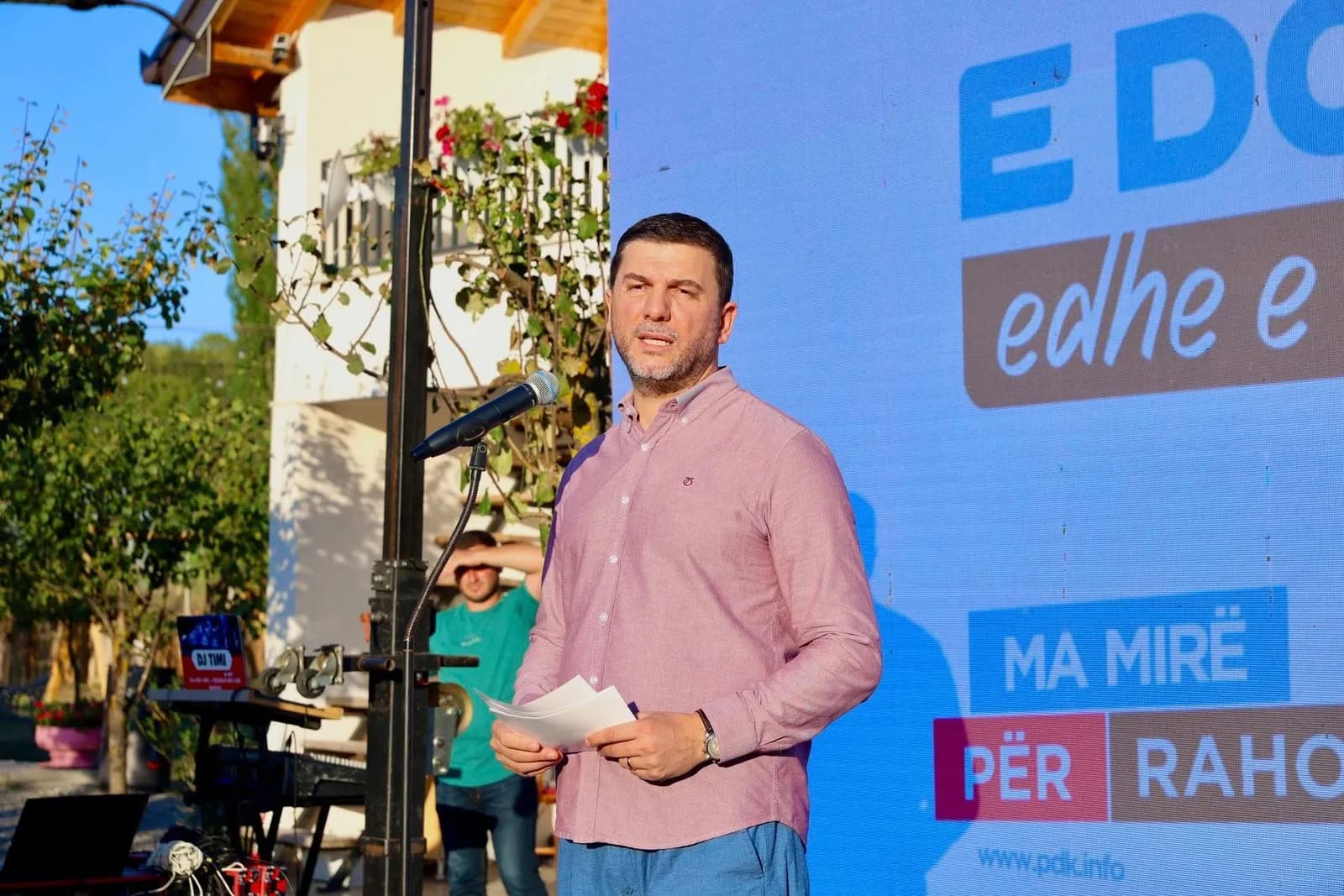 Memli Krasniqi për nisjen e fushatës zgjedhore: Më 12 tetor, zgjedhja është e qartë