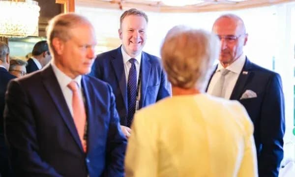 Ministrat e Jashtëm e emisarët për rajonin në Bled, Gërvalla bisedon me Sorensen e Trocaz