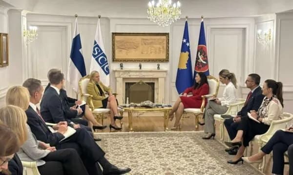 Osmani pret në takim kryediplomaten finlandeze që e kryeson edhe OSBE-në