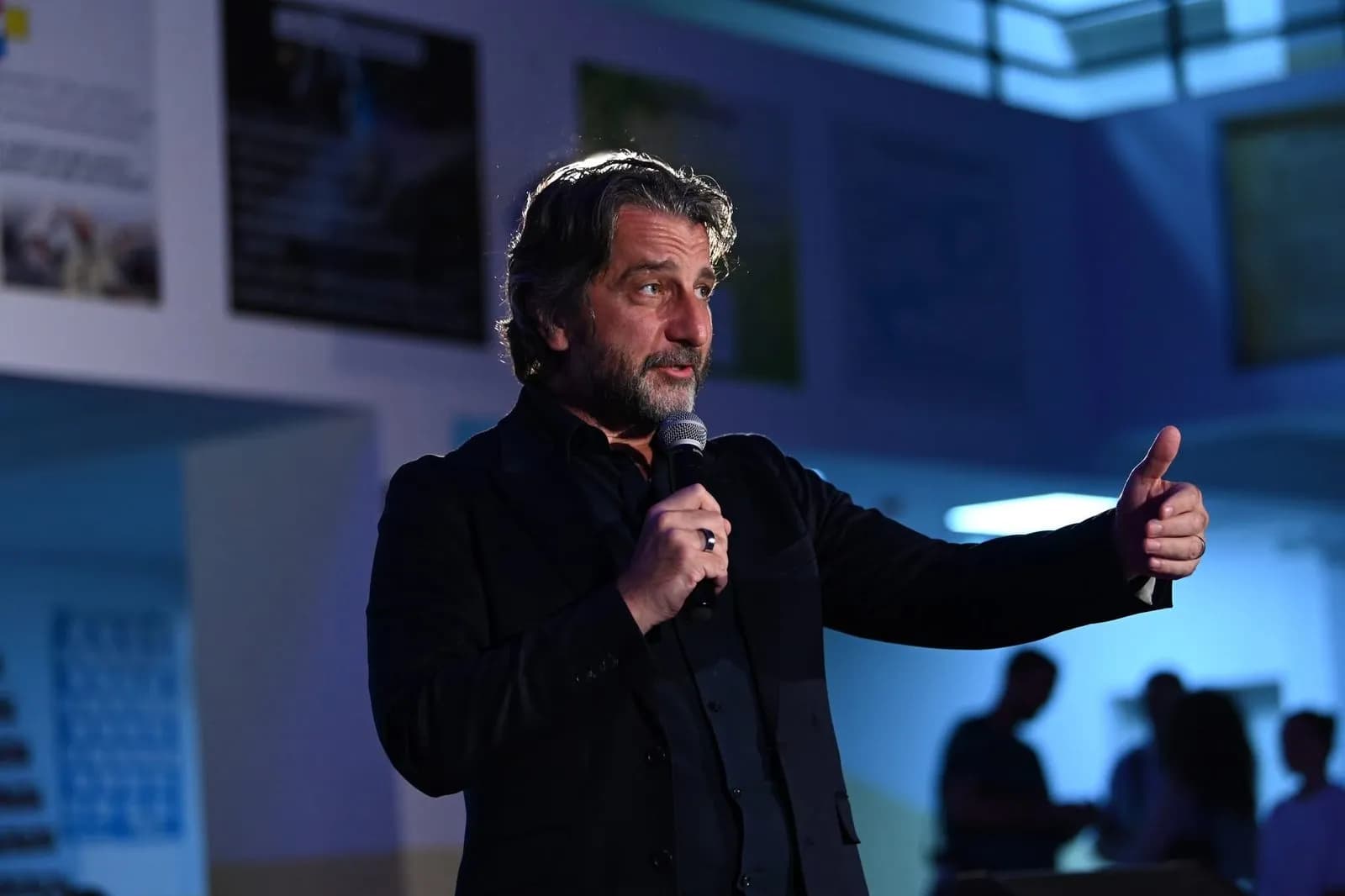 Përparim Rama i fton të gjithë kundëkandidatët në debat, e cakton edhe datën: Me 6 tetor, le të debatojmë