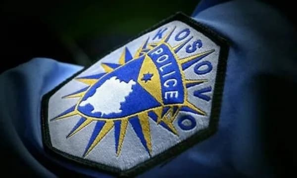 Policia arreston një të dyshuar për disa raste të vjedhjeve në një market