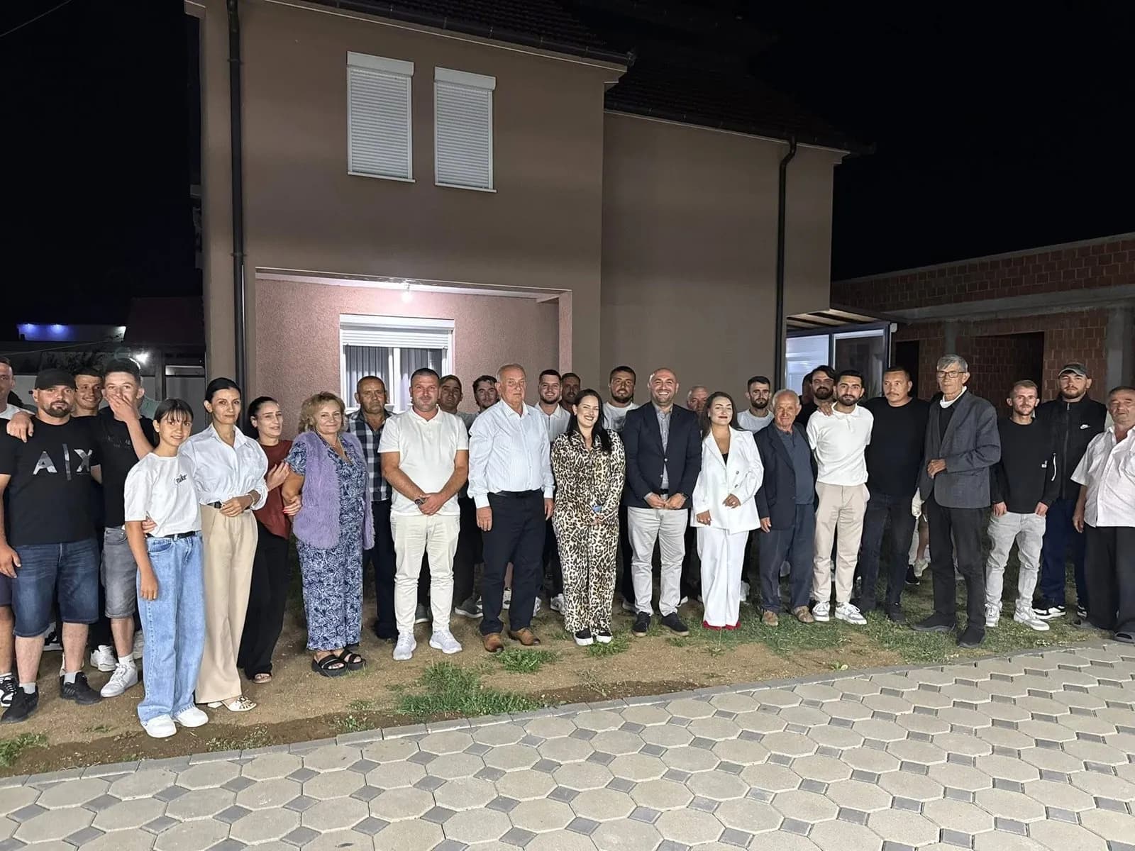 Pritje madhështore në Gjurkoc për kandidatin e LDK-së, Kastriot Shabani