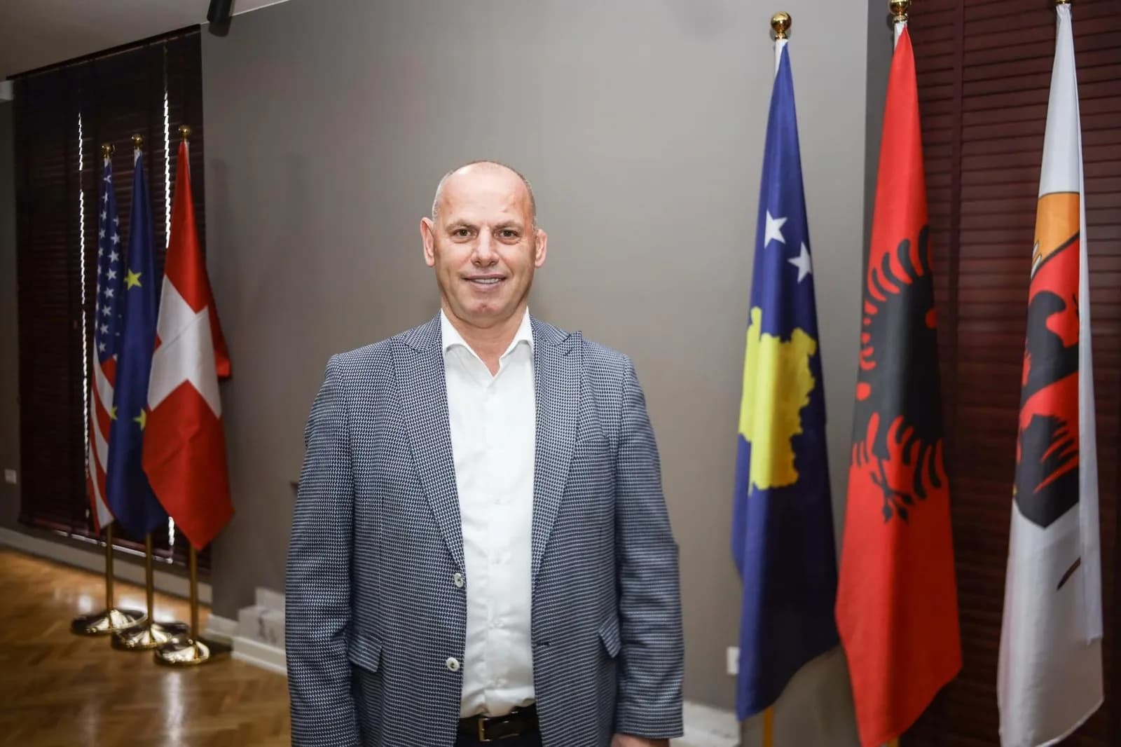 Ramiz Lladrovci: Kjo është ‘Dada Raze’ e vërtetë por dhe kjo është me ne