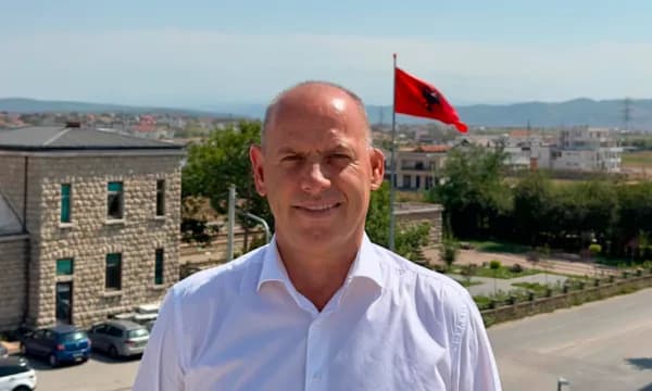 Ramiz Lladrovci: Propagandës së bedelëve politikë po iu bashkohen edhe disa bedelë medial