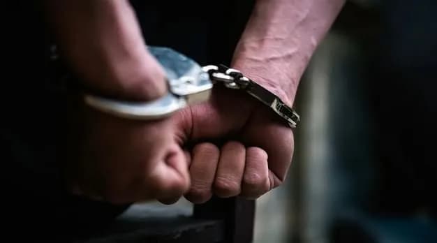 U kap me drogë, arrestohet një person në oborrin e një shkolle në Podujevë