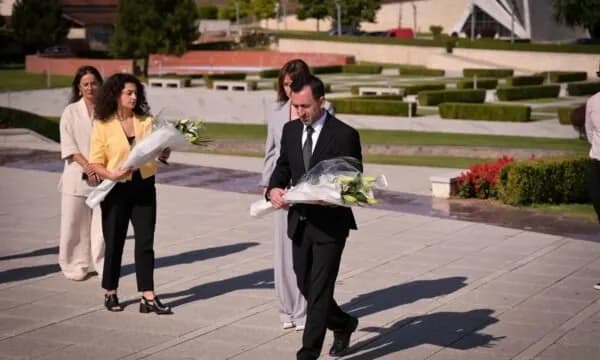 Veteranët në Skenderaj të revoltuar me vizitën e Dimal Bashës në Prekaz