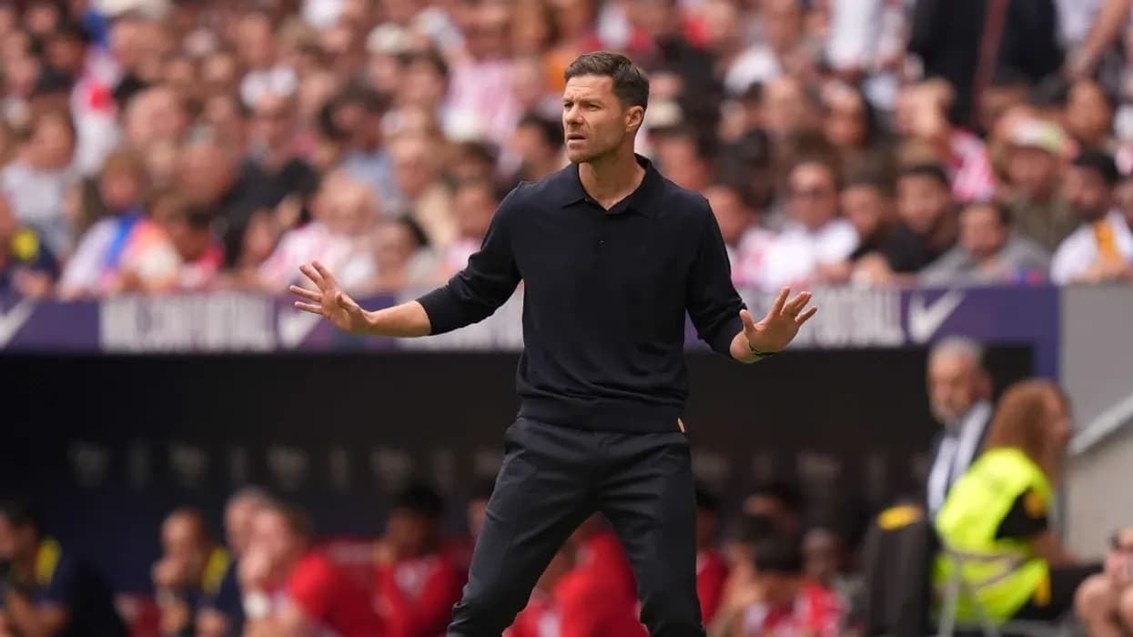 Xabi Alonso reagon ashpër pas disfatës së thellë të Real Madridit ndaj Atleticos