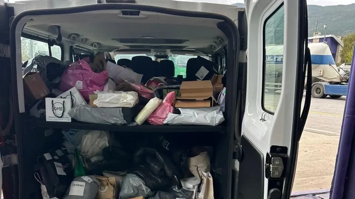 Dogana parandalon kontrabandë me vlerë mbi 5 mijë euro në Vërmicë