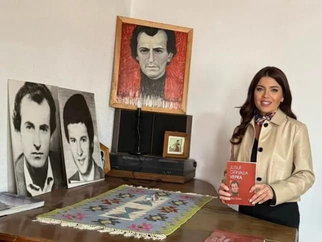 Edona Llalloshi përkujton Jusuf Gërvallën: Përsonalitet shumëdimensional i kohës moderne