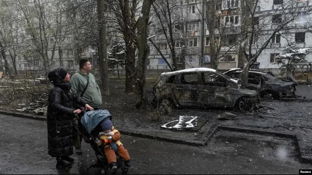 Hetimi i OKB-së: Dronët rusë ndjekin dhe përzënë civilë ukrainas