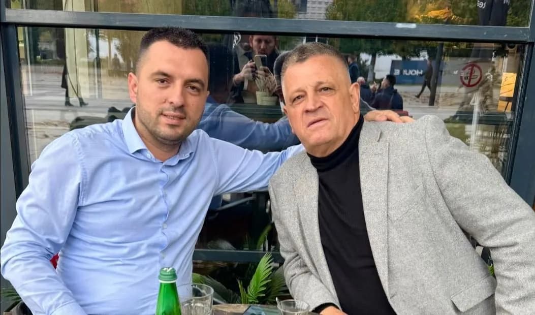 “I pandalur në rrugën e së drejtës” – djali i Fadil Fazliut që po mbahet në Hagë takohet me Nasim Haradinajn