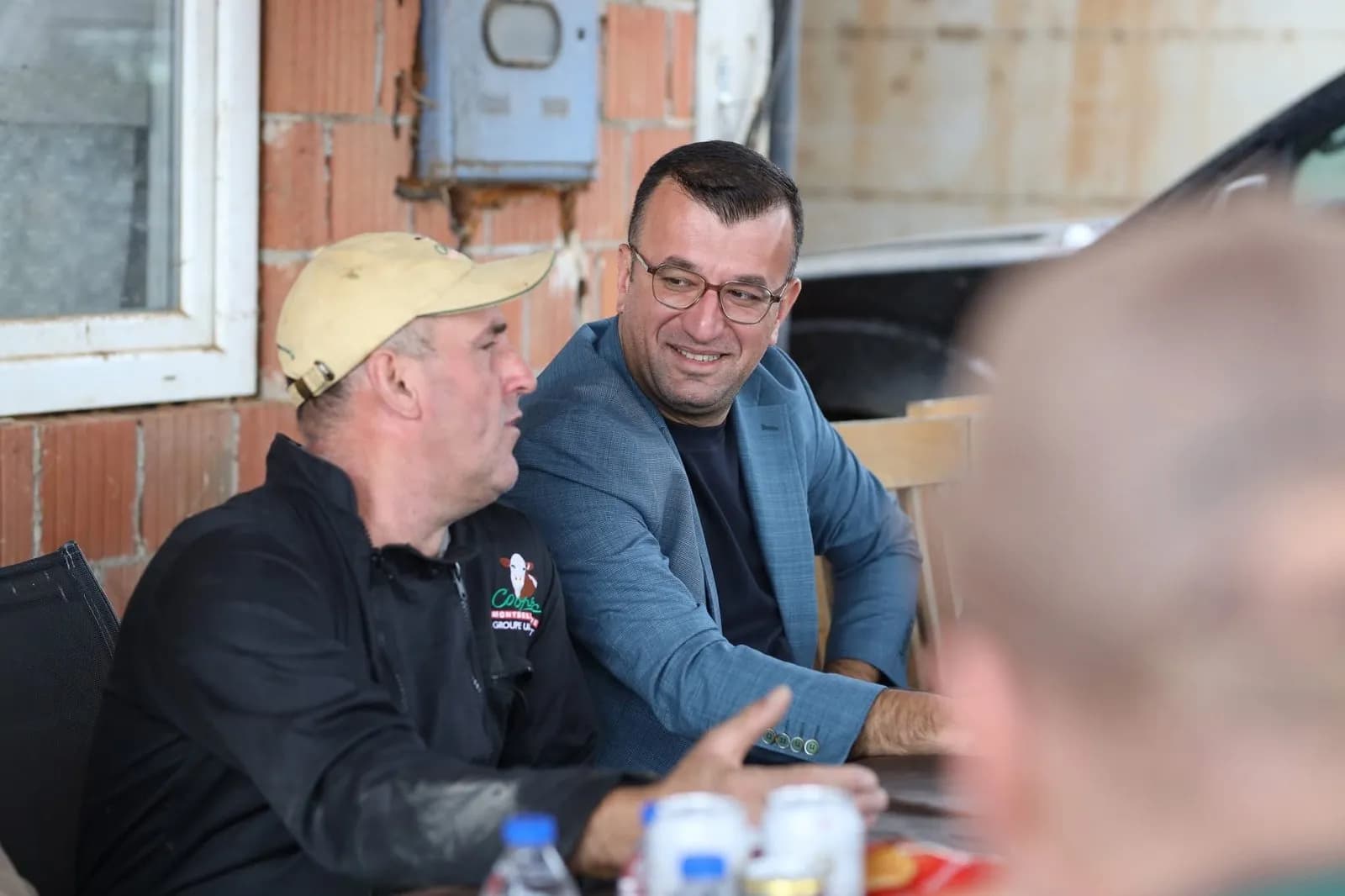Ilir Ferati prezanton planin për mbështetjen e fermerëve në Istog