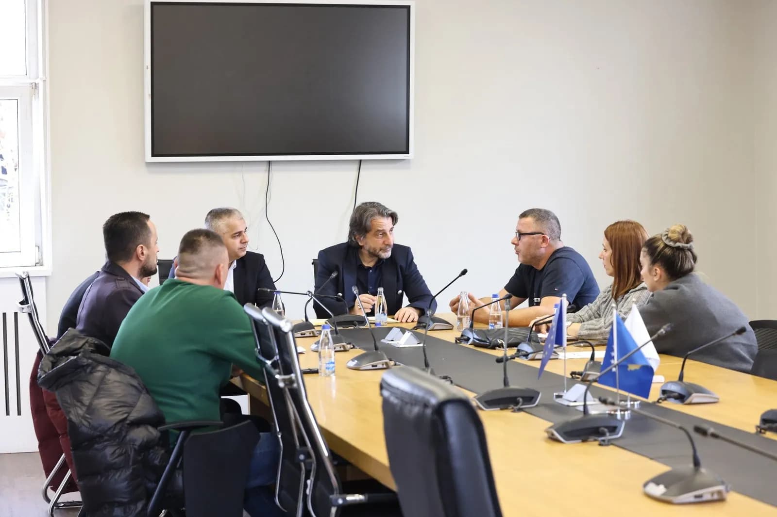 Komuna e Prishtinës padit Ministrin Murati për bllokimin e buxhetit të Ndërmarrjes “Gjelbër”