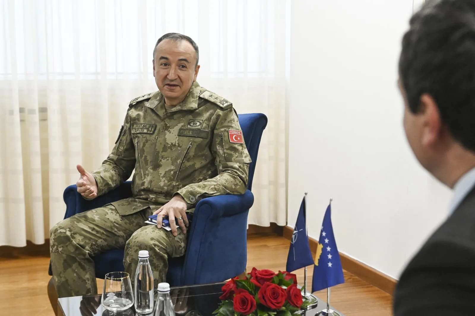 Kurti takohet me Ulutash: Bashkëpunimi me KFOR-in, thelbësor për sigurinë në Kosovë