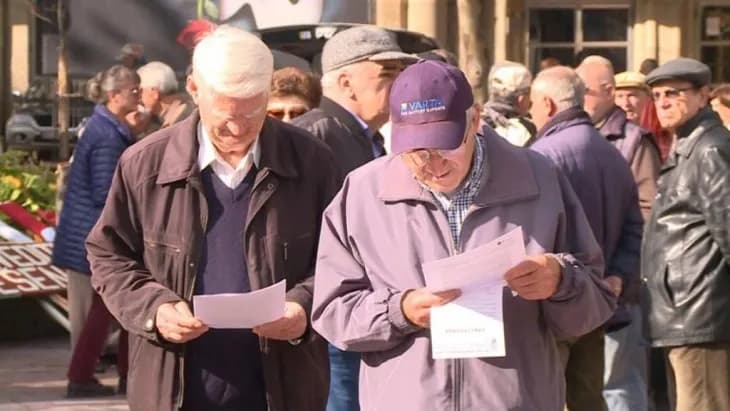 Lajmërimi për pensione çdo gjashtë muaj, Ministria e Financave del me sqarim