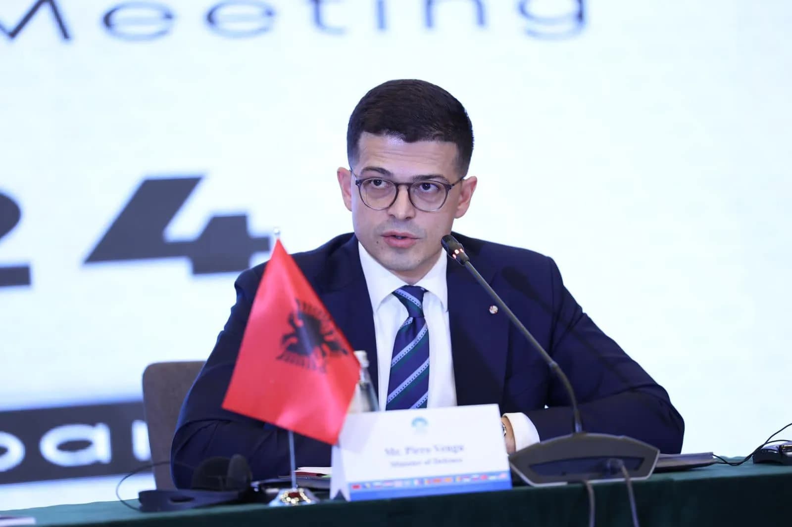 Ministri i Mbrojtjes i Shqipërisë pro protestës: Në mbështetje të së vërtetës së heronjve të UÇK-së