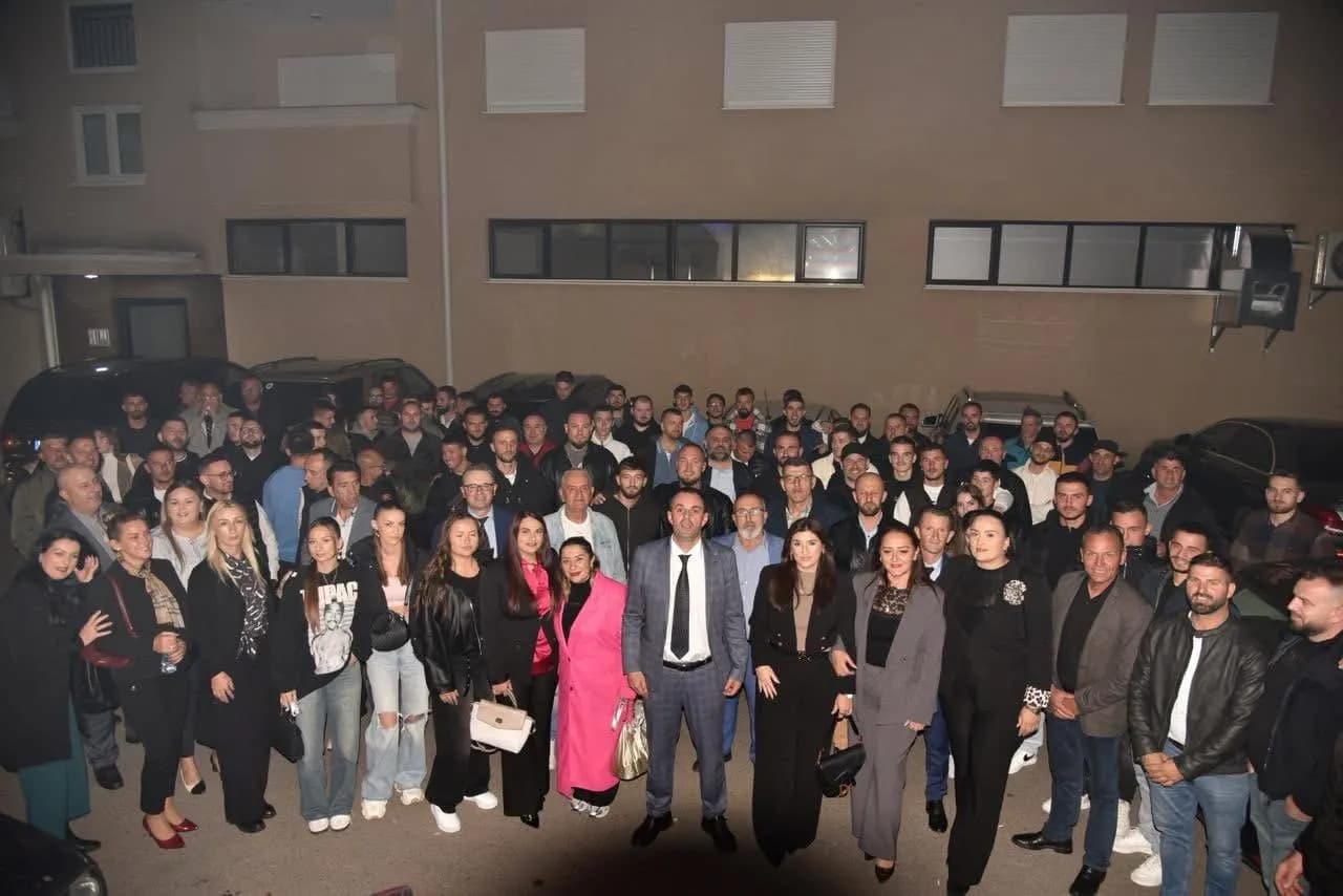 Mobilizim i jashtëzakonshëm i shtabit të Iniciativës Demokracia për 12 tetorin