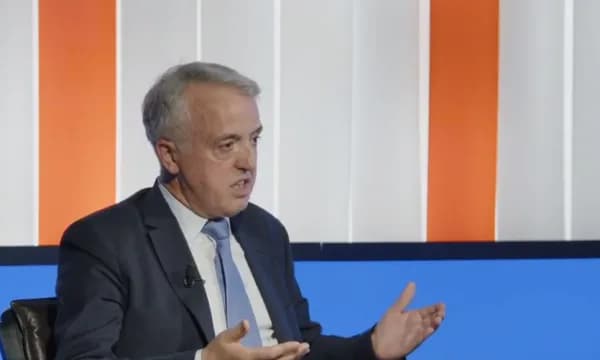 Muhamet Hamiti: Kurti na paska folur për fuqizimin e pasaportës së Kosovës, por për sanksionet e BE’së kur do të flasë