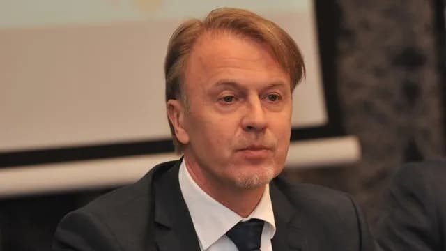 Orav: Jemi duke e analizuar vendimin e Kushtetueses, Kuvendit të konstituohet sa më shpejt