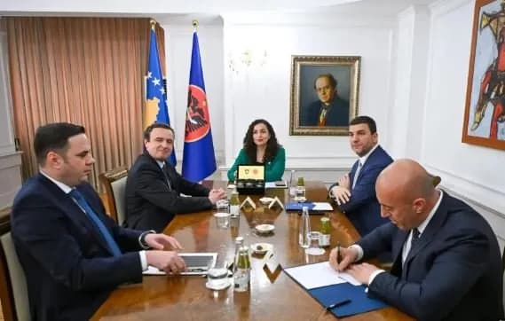 Presidentja e Kosovës, Vjosa Osmani iu ka dërguar ftesë për takim krerëve të partive parlamentare