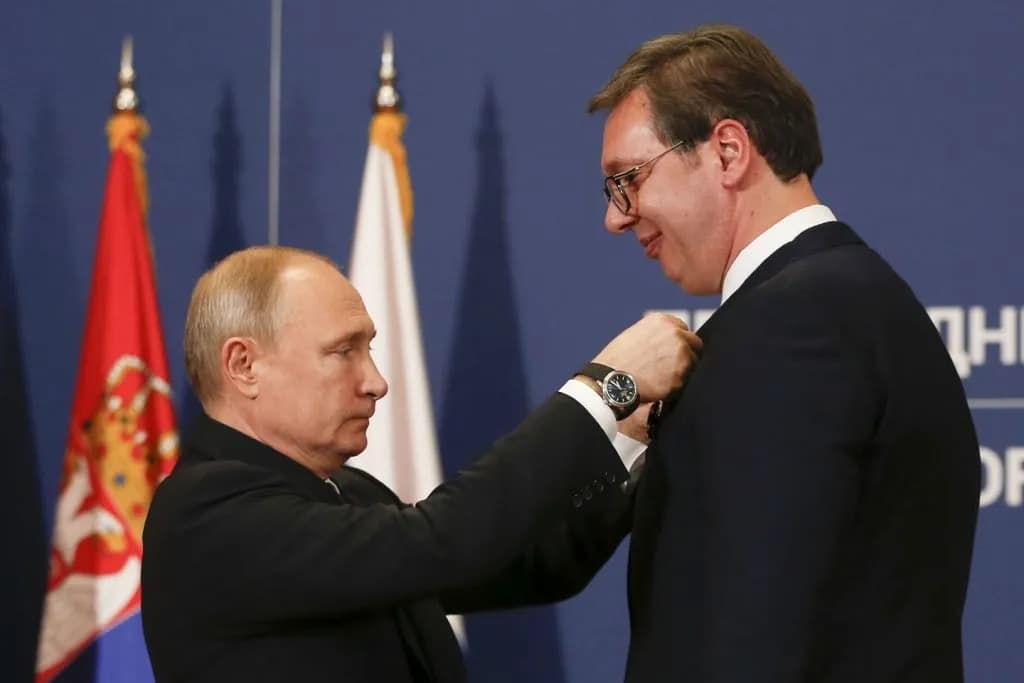 Serbia shpreh dëshirën të jetë “paqësuese” mes Rusisë e Ukrainës