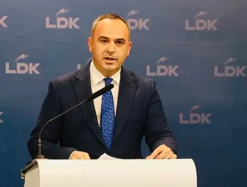 Shkëmb Manaj: Hekuran Murati edhe sot po mashtron, ia ka bllokuar Prishtinës mbi 31 milionë euro