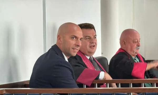 Sulmin fizik ndaj gazetarëve në protestën e 2023-ës, Slavko Simiq para gjykatës