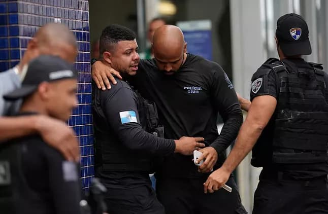 Trazira në Rio: Shkon në 64 numri i të vdekurve pas bastisjes së policisë braziliane ndaj një bande trafikantësh