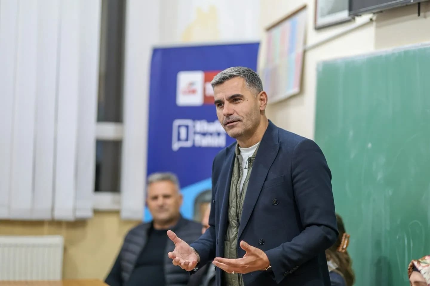 Xhafer Tashiri publikon biseat me Lumir Abdixhikun për marrëveshjen me VV-në