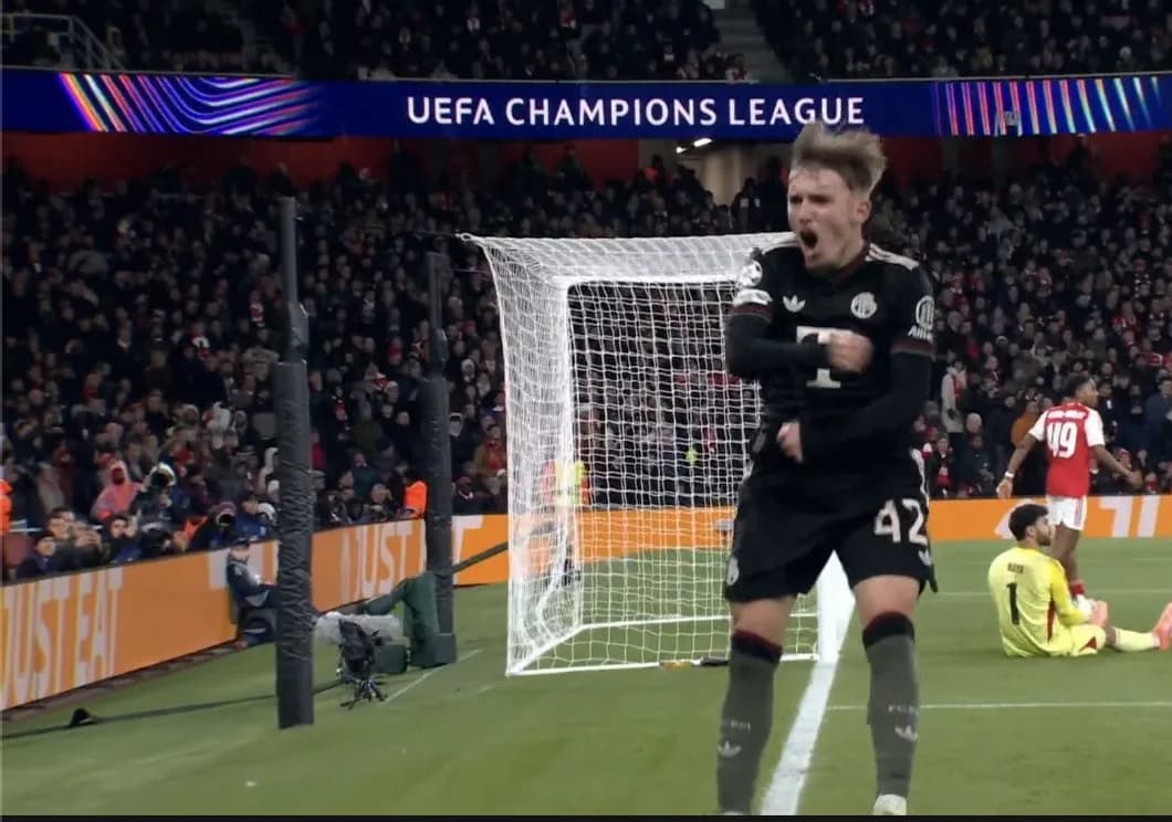 Aksion fantastik | Bayern barazon rezultatin ndaj Arsenalit, shënon ylli i momentit, Karl