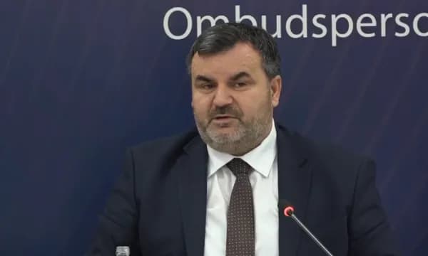 Avokati i Popullit shkon në Hagë: Nuk m’u lejua të marr shënime gjatë takimit me Thaçin dhe të tjerët në Hagë