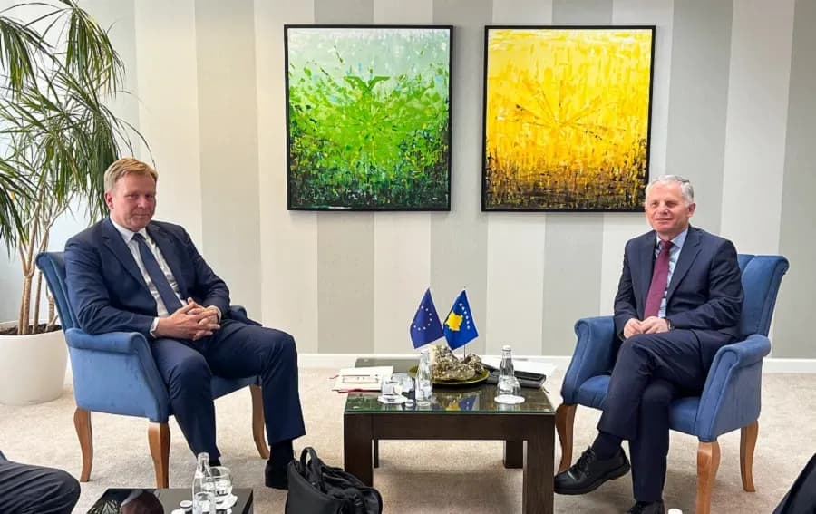 Bislimi njofton Sorensen: Serbia s’po i pranon pagesat e Kosovës për shqiptarët në Luginë