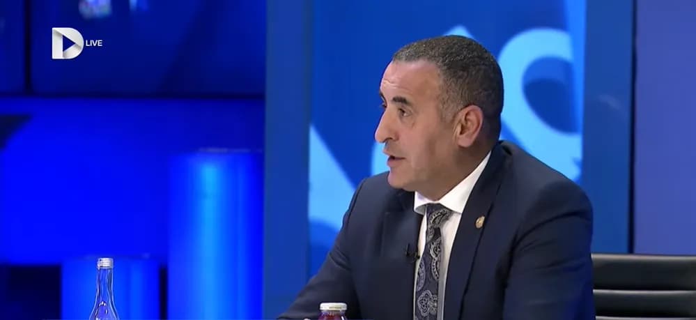 Brahimaj: Dëshmitë e zyrtarëve amerikanë në Hagë janë të vërteta, të dhimbshme për Serbinë dhe për disa në Kosovë