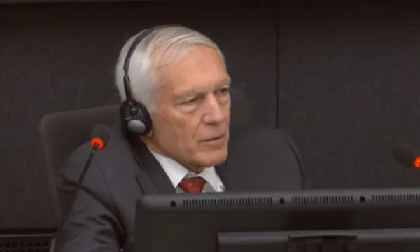 Clark: Akuzat se UÇK-ja trafikoi organe, ishin fushatë dezinformuese e rusëve
