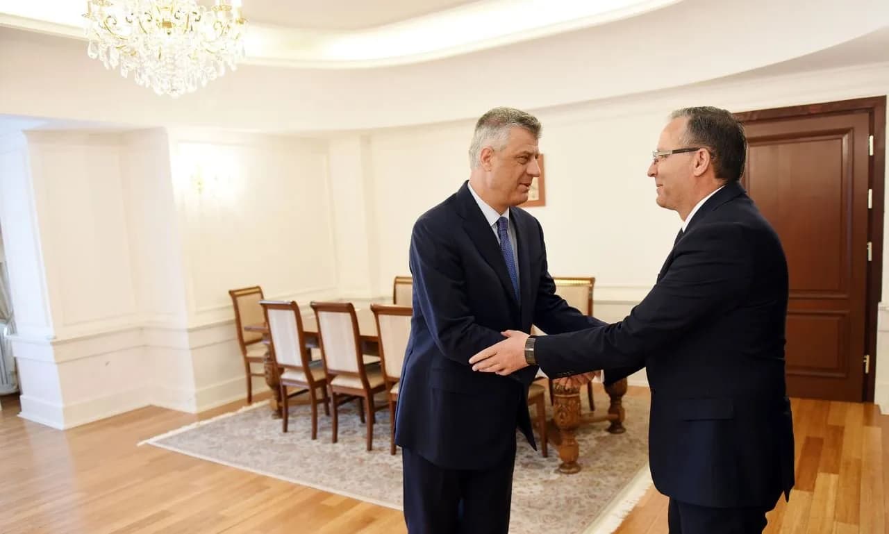 Djali i Thaçit për Hamzën: Lider me përvojë, vizion dhe integritet – vlera që i duhen partisë dhe Kosovës