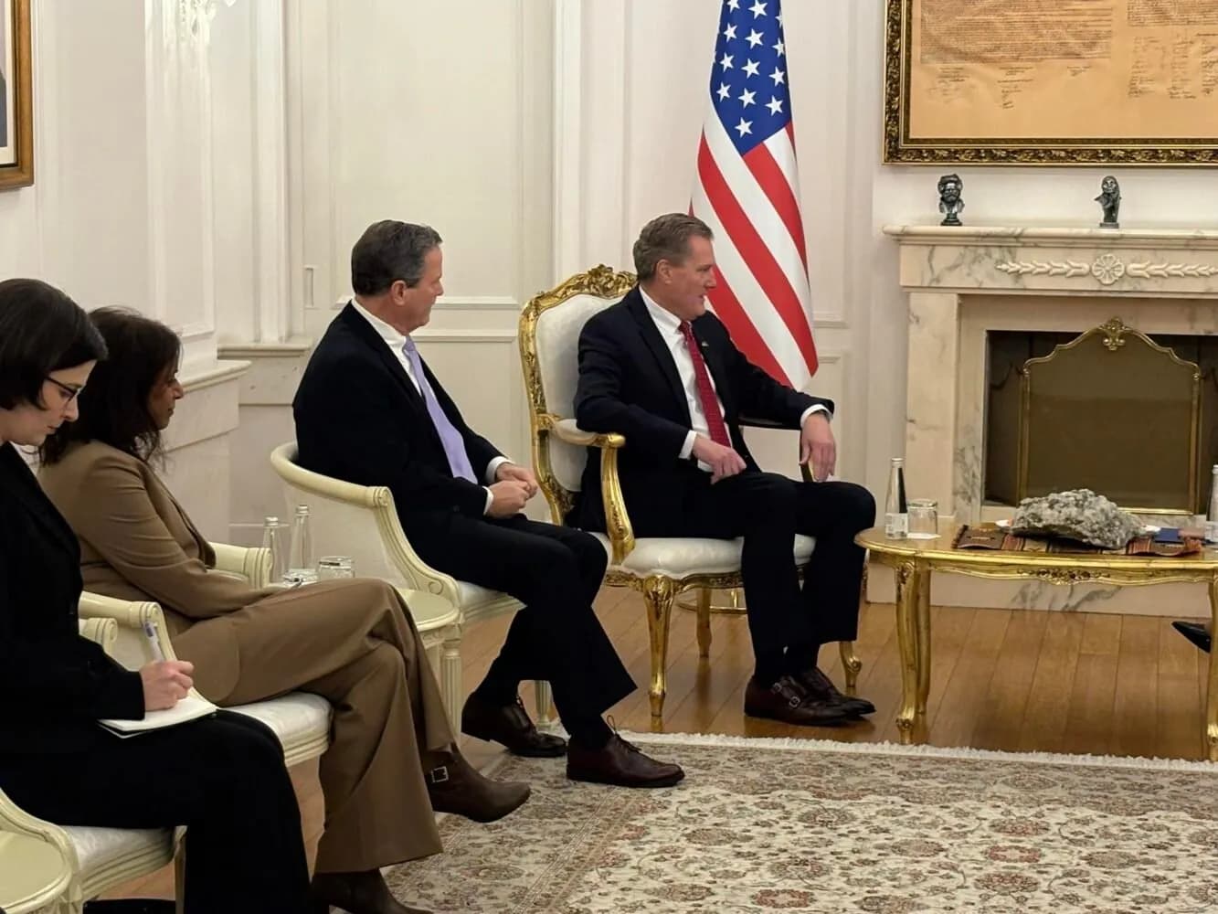 Fillon takimi i Osmanit me delegacionin e Kongresit Amerikan