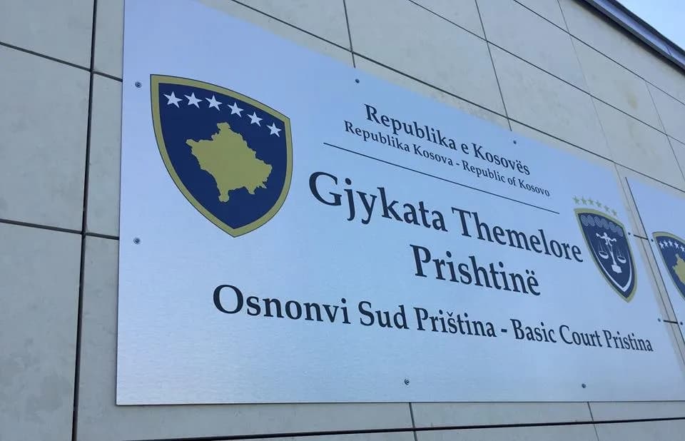 Gjykata shpall një muaj paraburgim për shoferin që iu gjetën 120 kg narkotikë në autobus