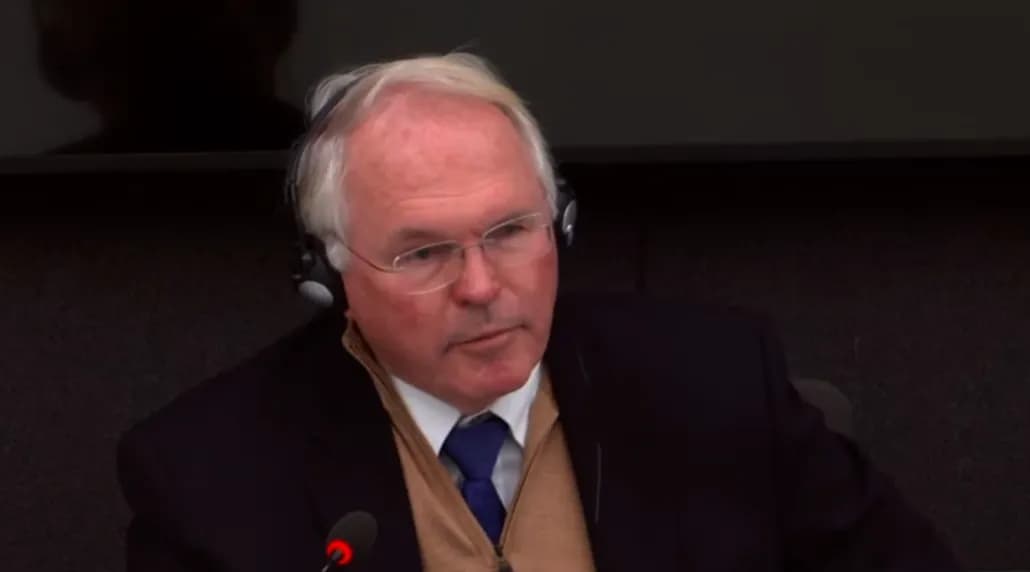 Hill: Millosheviqi shqetësohej se po anonim kah UÇK-ja, por Rugova asnjëherë s’kërkonte më pak se pavarësi