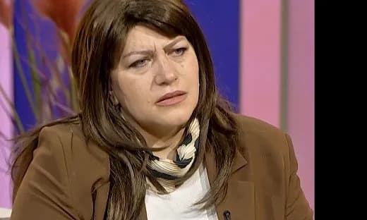 Ishte duke vozitur, pësoi aksident, vajza e saj vdiq, rrëfimi më i dhimbshëm i një nëne që pa tmerrin me sytë e saj
